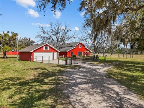 Photo of 8960 County Road 505, Brazoria, TX 77422 (MLS # 41193644)