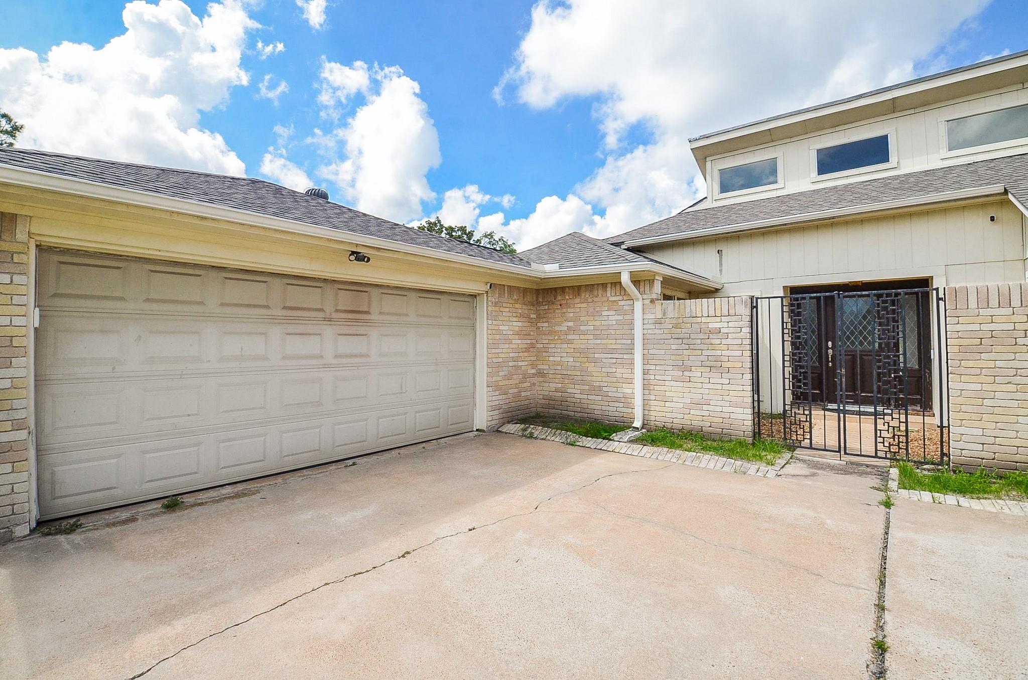 3022 Cypress Point Drive