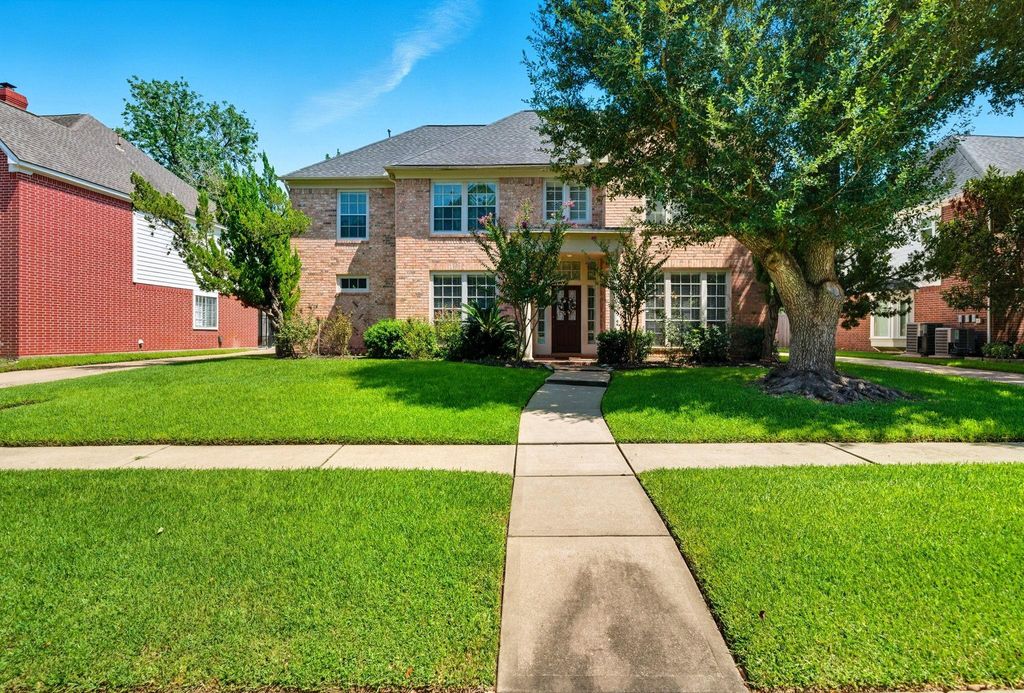 Photo of 4907 Cambridge Street, Sugar Land, TX 77479 (MLS # 2499040)