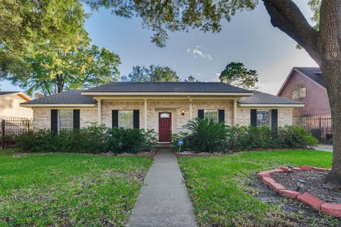 Photo of 9223 Sandstone Street, Houston, TX 77036 (MLS # 60724910)