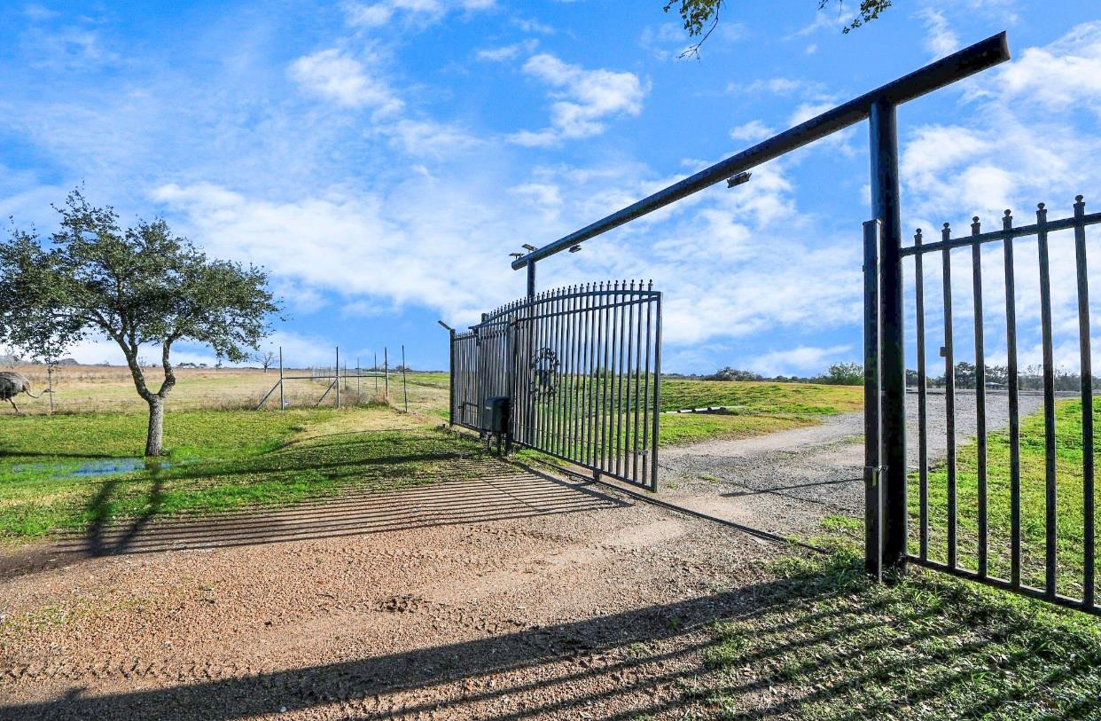 5523 Ehrman Lake Lane