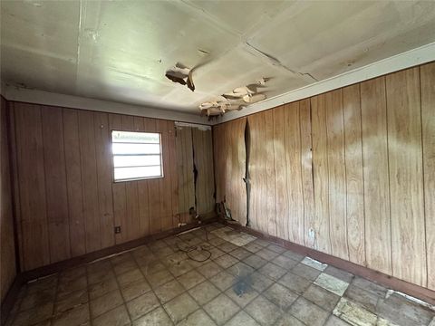 Tiny photo for 12125 Palmbeach Street, Houston, TX 77034 (MLS # 29734563)