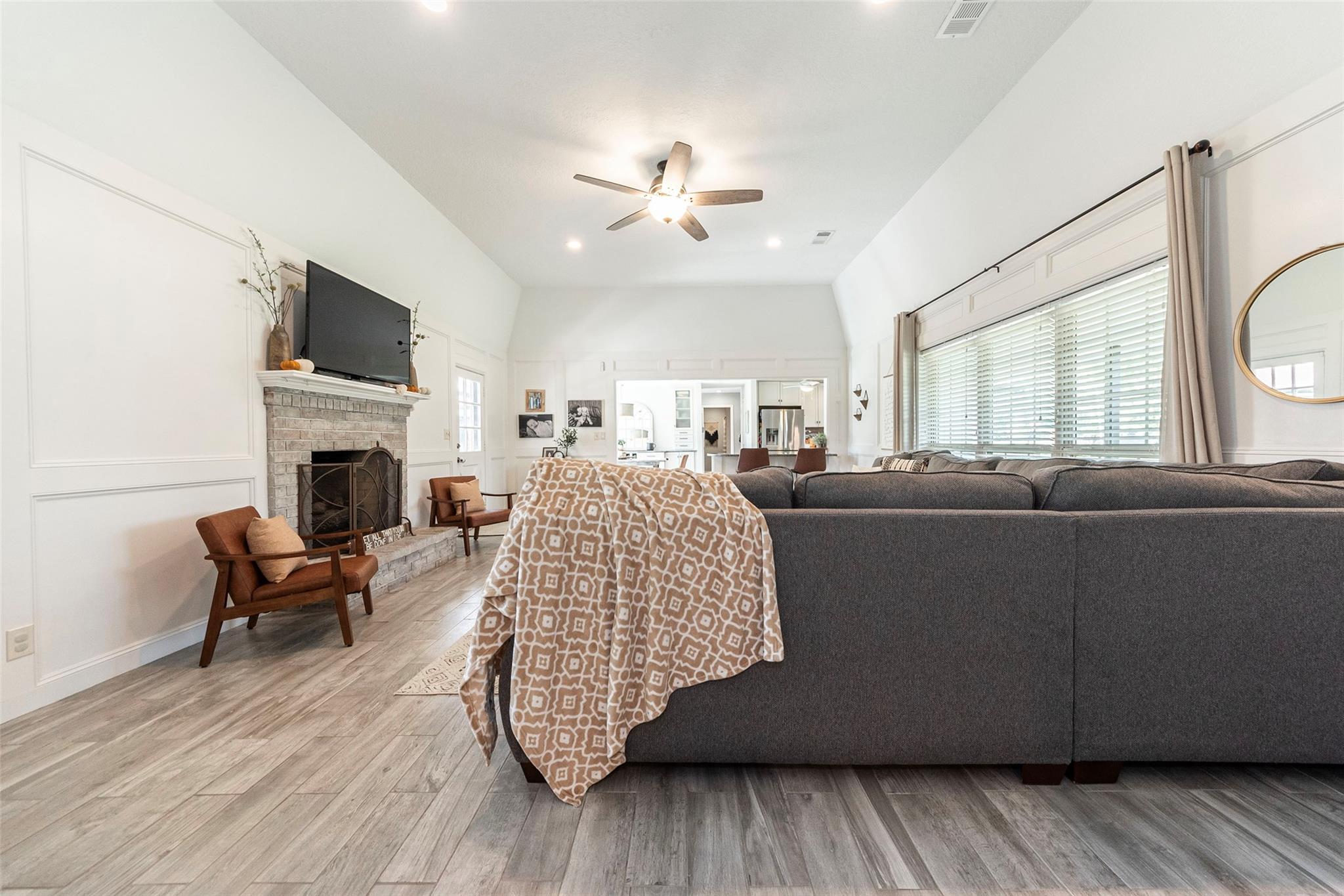 805 W Edgewood Drive