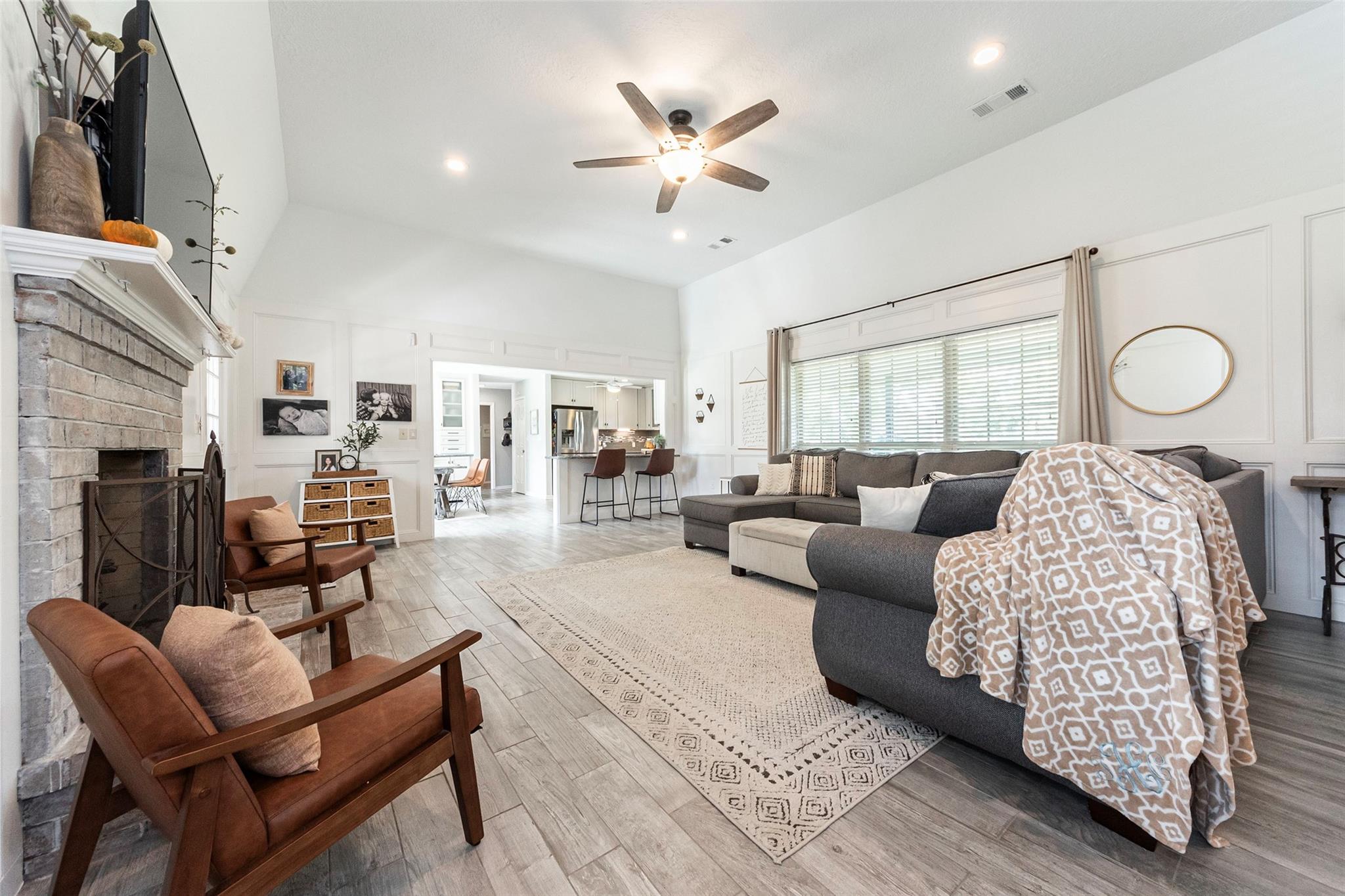 805 W Edgewood Drive