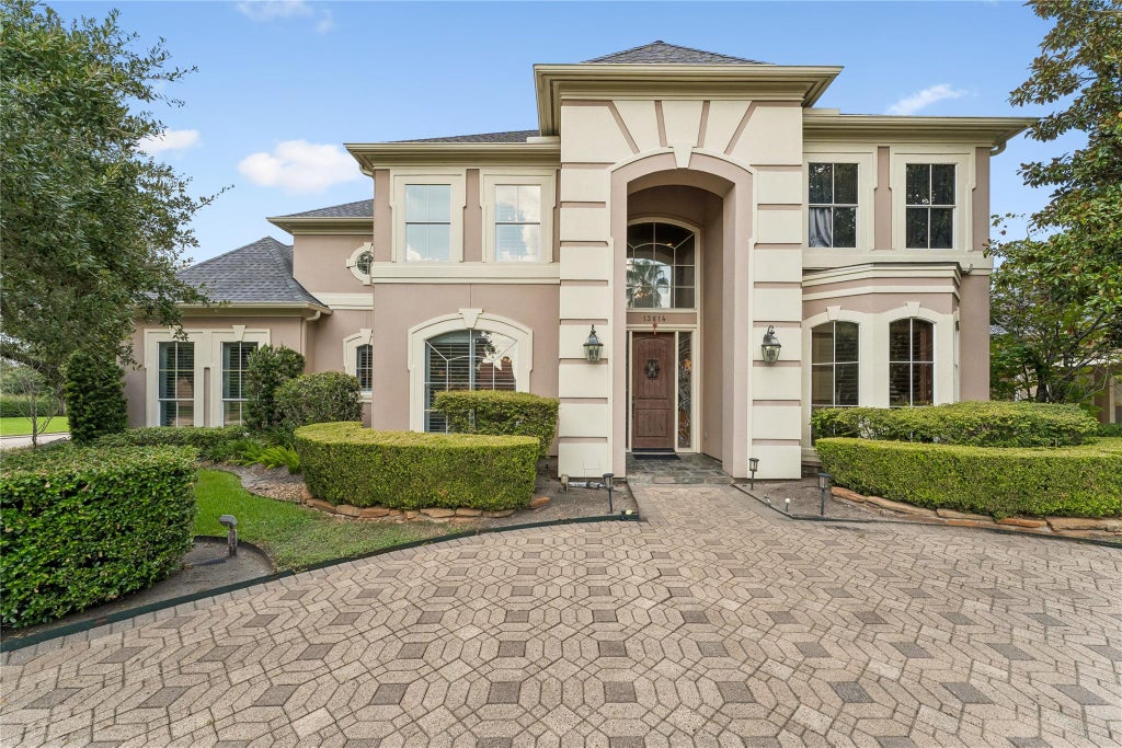 Photo of 13614 Neils Branch Drive, Houston, TX 77077 (MLS # 91879214)