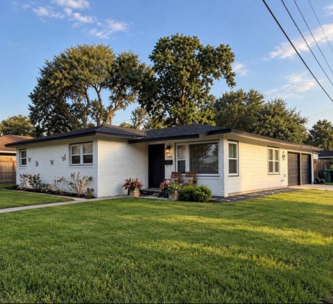 Photo of 8506 Glenbrae Street, Houston, TX 77061 (MLS # 68187506)