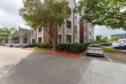 Photo of 1330 Old Spanish Trail #2103, Houston, TX 77054 (MLS # 44982191)