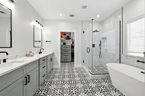 Tiny photo for 5209 Canal Street, Houston, TX 77011 (MLS # 86793847)