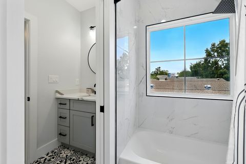 Tiny photo for 5209 Canal Street, Houston, TX 77011 (MLS # 86793847)