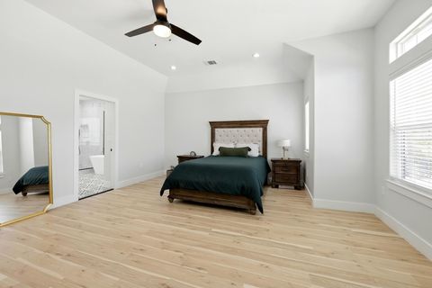 Tiny photo for 5209 Canal Street, Houston, TX 77011 (MLS # 86793847)