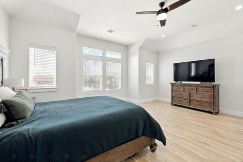 Tiny photo for 5209 Canal Street, Houston, TX 77011 (MLS # 86793847)