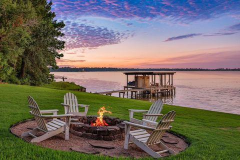 Photo of 334 Sunset Drive, Livingston, TX 77351 (MLS # 11082653)