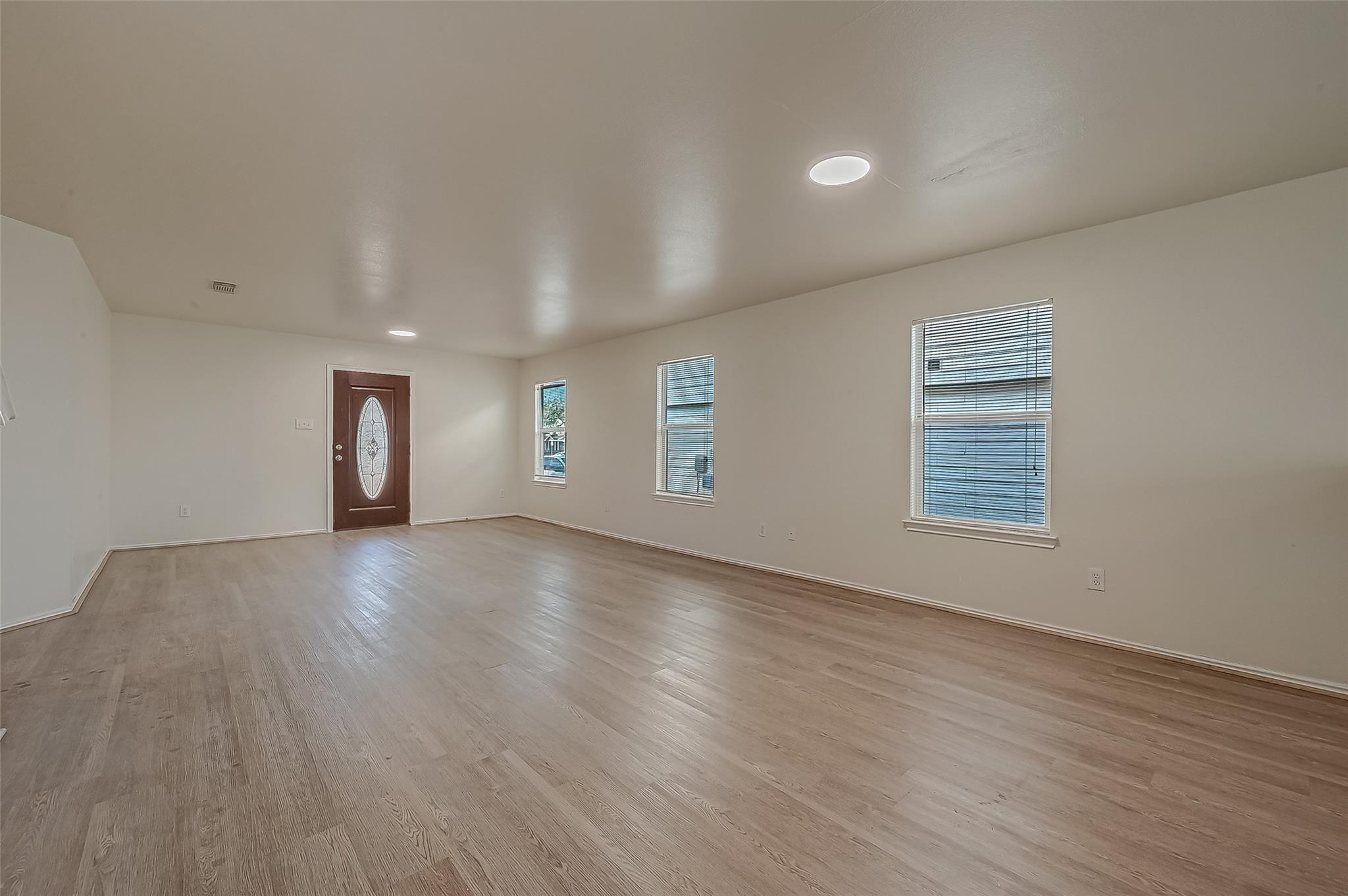 20807 Baronsledge Lane
