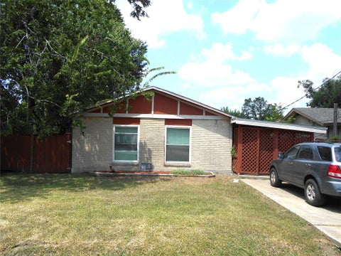 Photo of 14621 Renault Street, Houston, TX 77015 (MLS # 74382322)