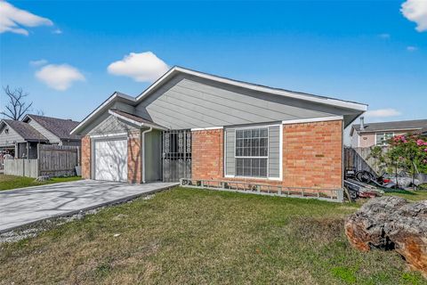 Photo of 711 Blue Rock Court, Houston, TX 77060 (MLS # 80913135)