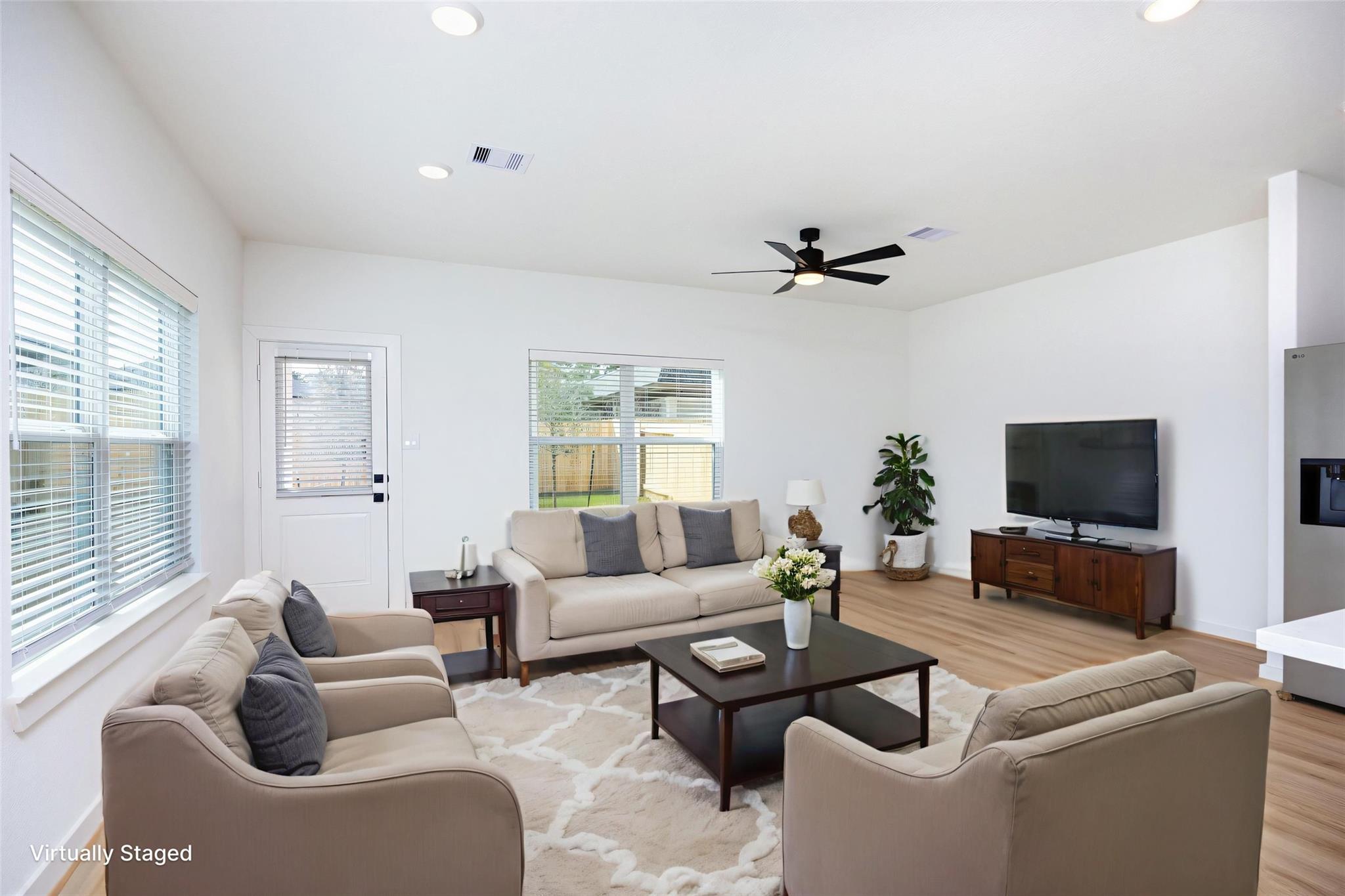 2001 Longmire Villas Court