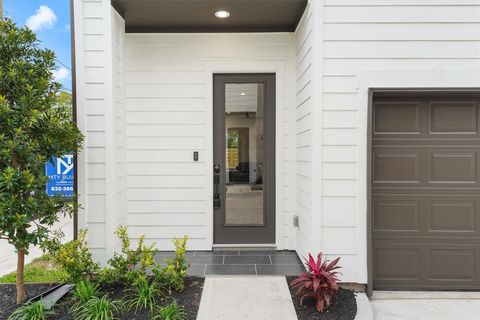 Photo of 2131 Blalock Road #G, Houston, TX 77080 (MLS # 20132336)