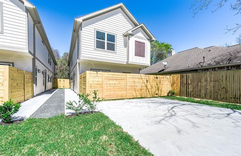 Photo of 2018 Hampton Street #A B, Houston, TX 77088 (MLS # 84579677)