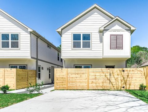 Photo of 2018 Hampton Street #A B, Houston, TX 77088 (MLS # 84579677)