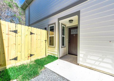 Tiny photo for 2018 Hampton Street #A B, Houston, TX 77088 (MLS # 84579677)