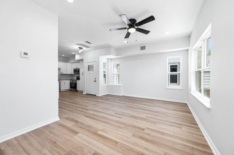 Tiny photo for 2018 Hampton Street #A B, Houston, TX 77088 (MLS # 84579677)