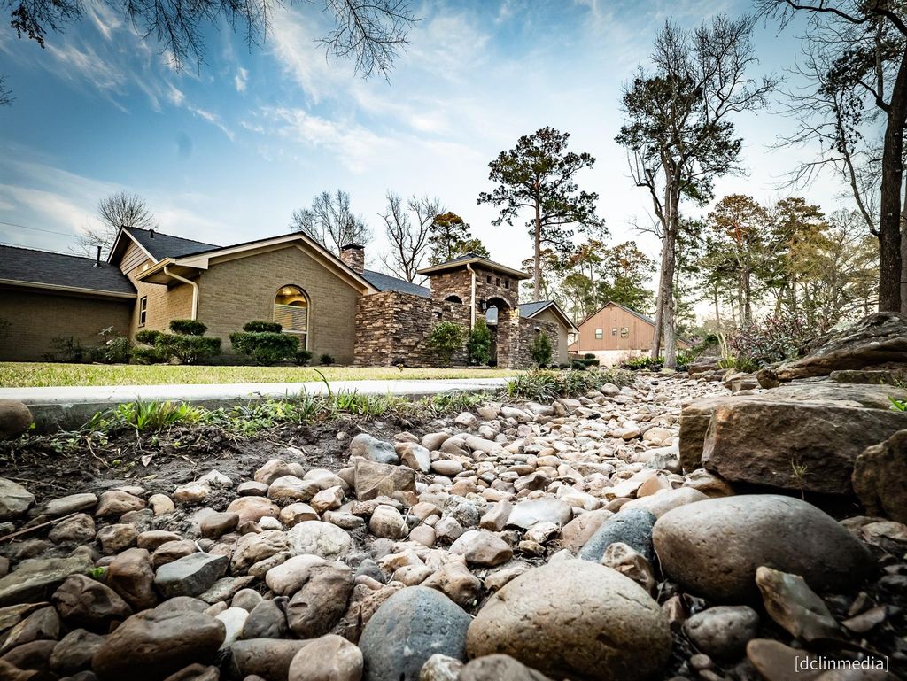 Photo of 1711 Palomino Lane, Kingwood, TX 77339 (MLS # 71557061)