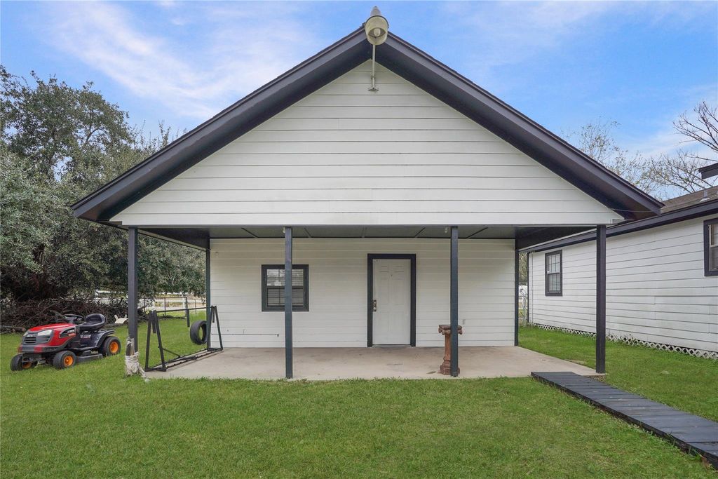 Photo of 22855 E Martin 1/2 Drive, Porter, TX 77365 (MLS # 31804776)