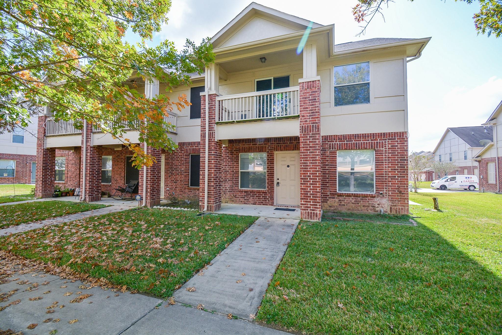 3814 Shire Valley Drive