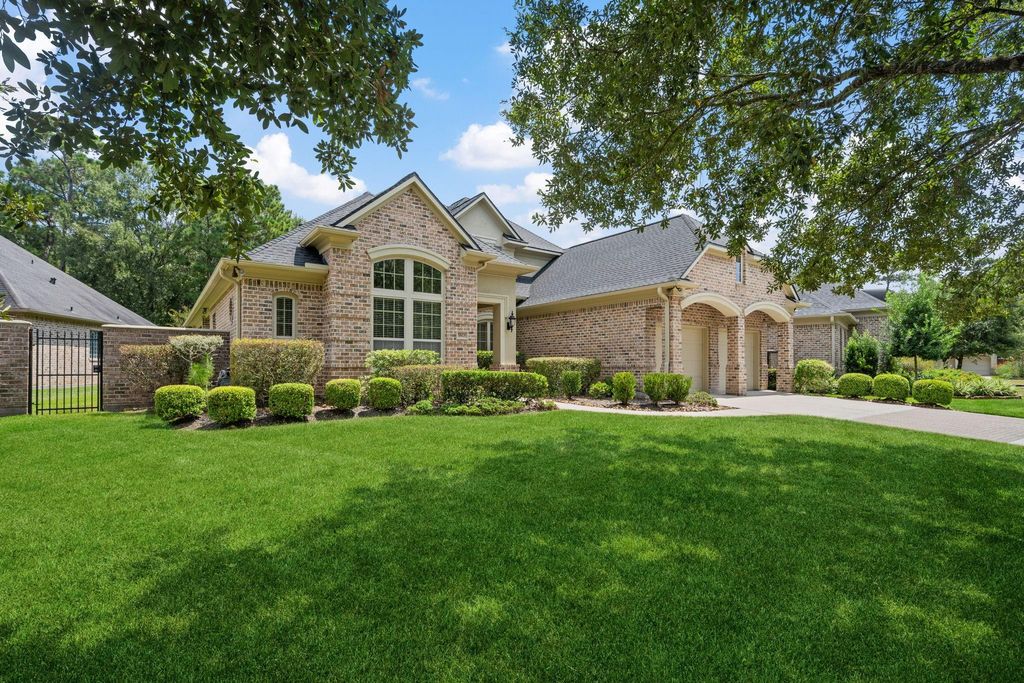 Photo of 5523 Regal Landing Drive, Kingwood, TX 77345 (MLS # 59858557)
