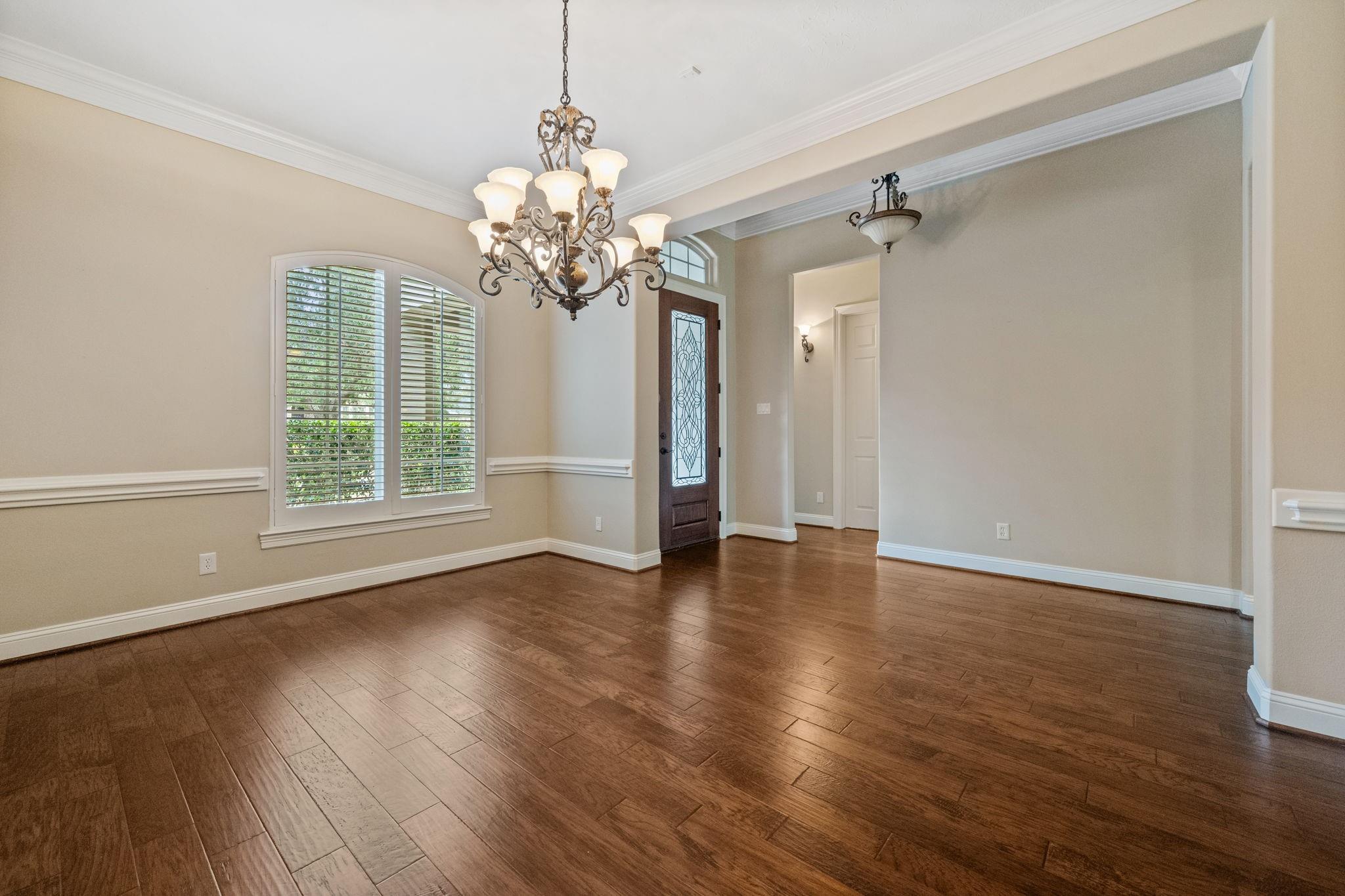 5523 Regal Landing Drive