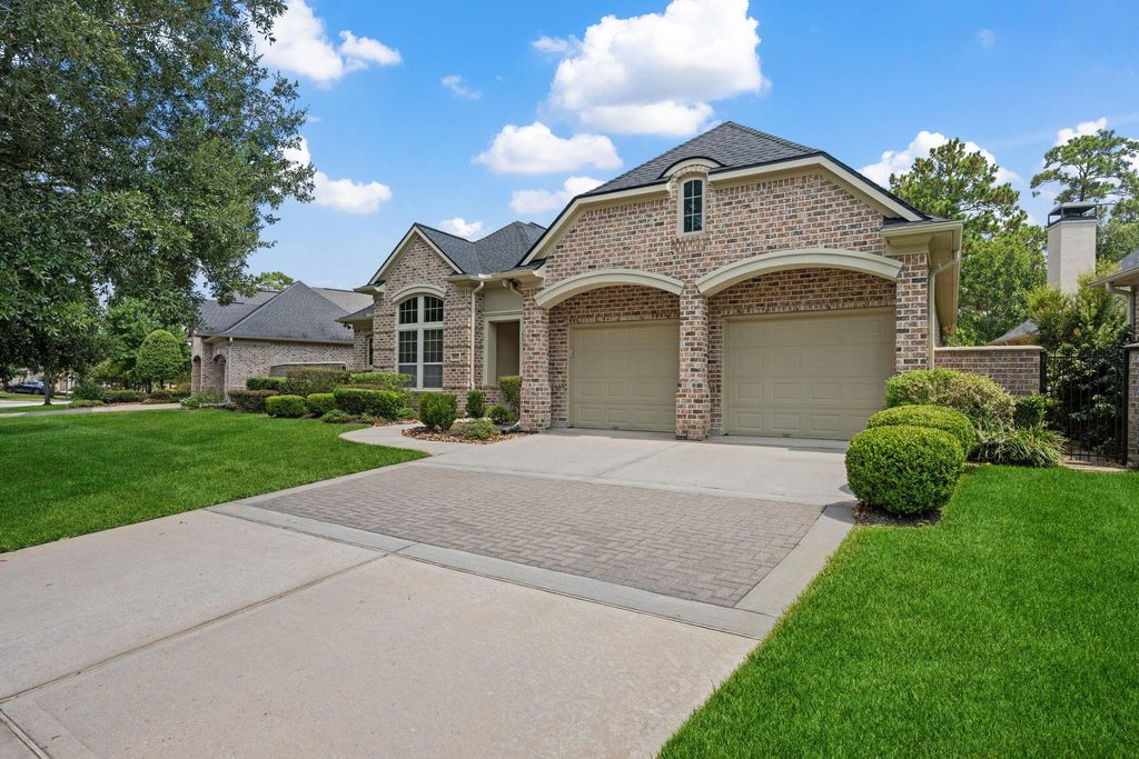 Photo of 5523 Regal Landing Drive, Kingwood, TX 77345 (MLS # 59858557)
