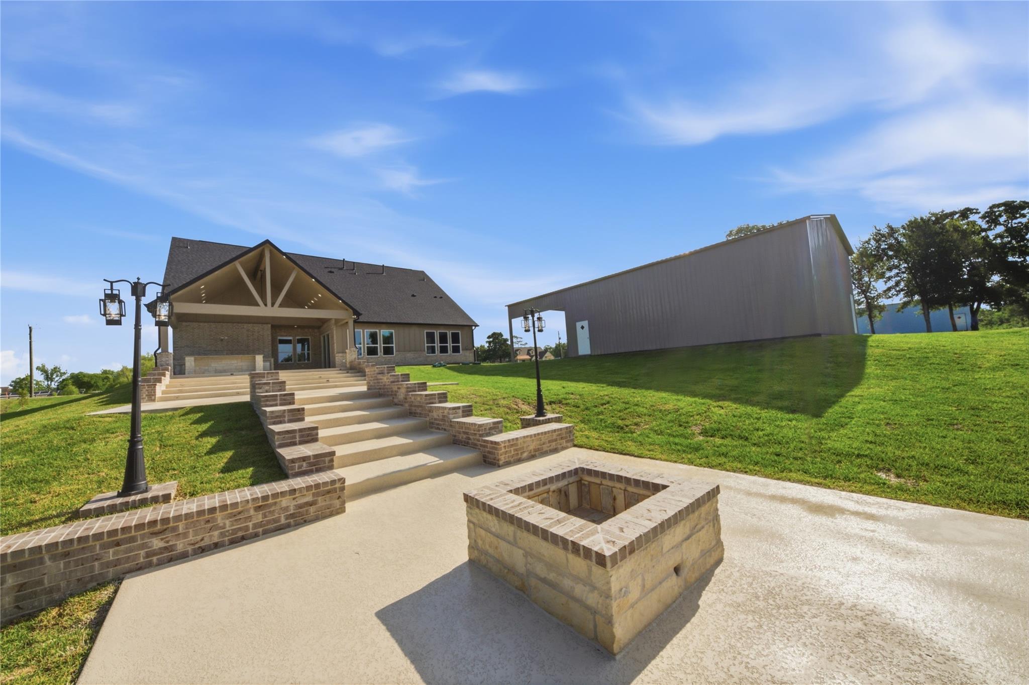 5024 Texana Dr