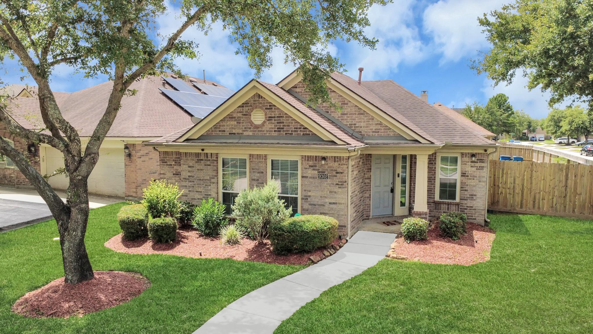 9302 Water Edge Point Lane