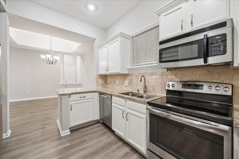 Photo of 5353 Memorial Drive #1069, Houston, TX 77007 (MLS # 13742947)