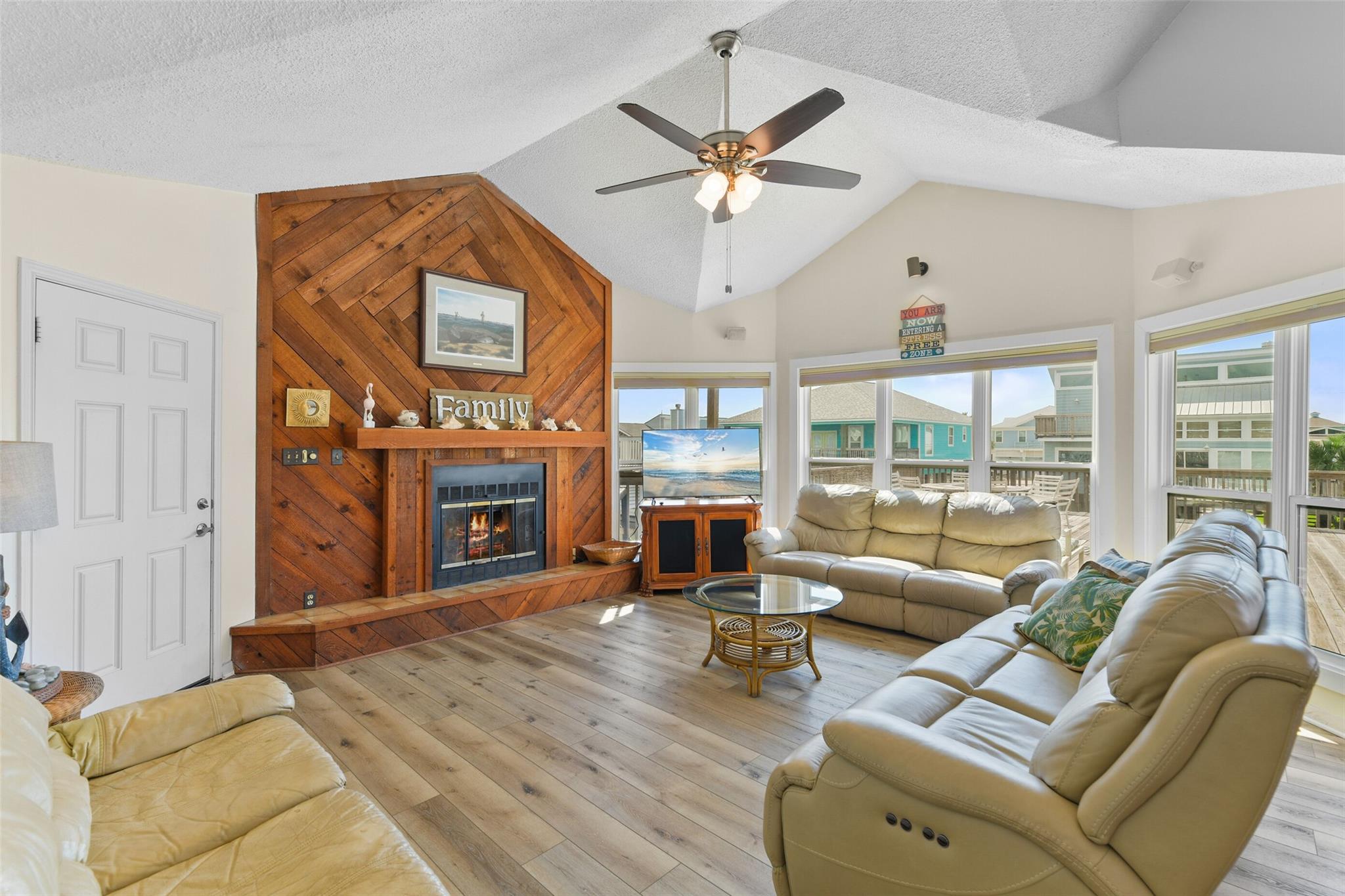 22101 Guadalupe Drive