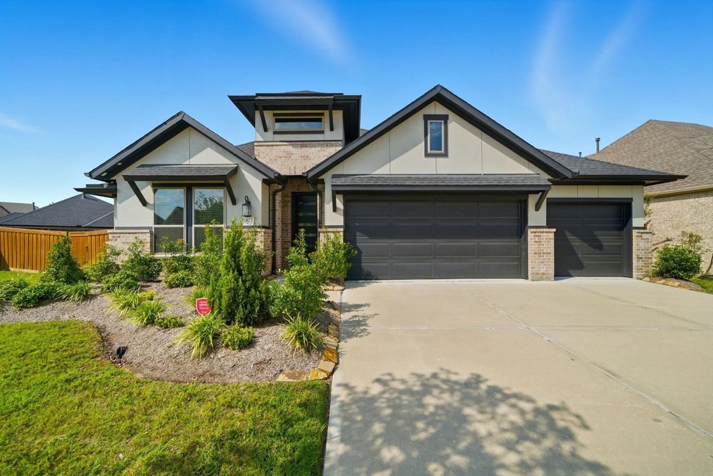 Photo of 13823 Paseo De La Paz Place, Cypress, TX 77433 (MLS # 61200996)