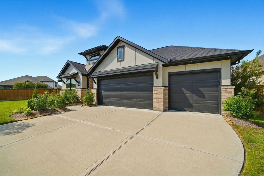 Photo of 13823 Paseo De La Paz Place, Cypress, TX 77433 (MLS # 61200996)