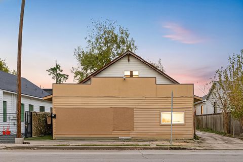 146 Milby Street Houston TX 77003