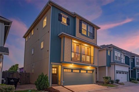 Photo of 11922 Briarwood Hill Way, Houston, TX 77051 (MLS # 26004342)