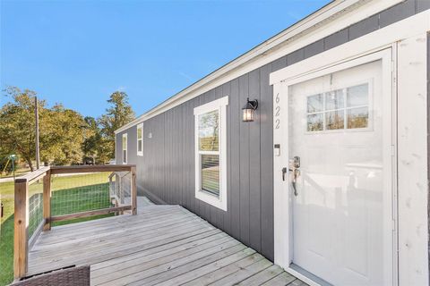 Photo of 622 Lake Shore Drive, Trinity, TX 75862 (MLS # 81178066)