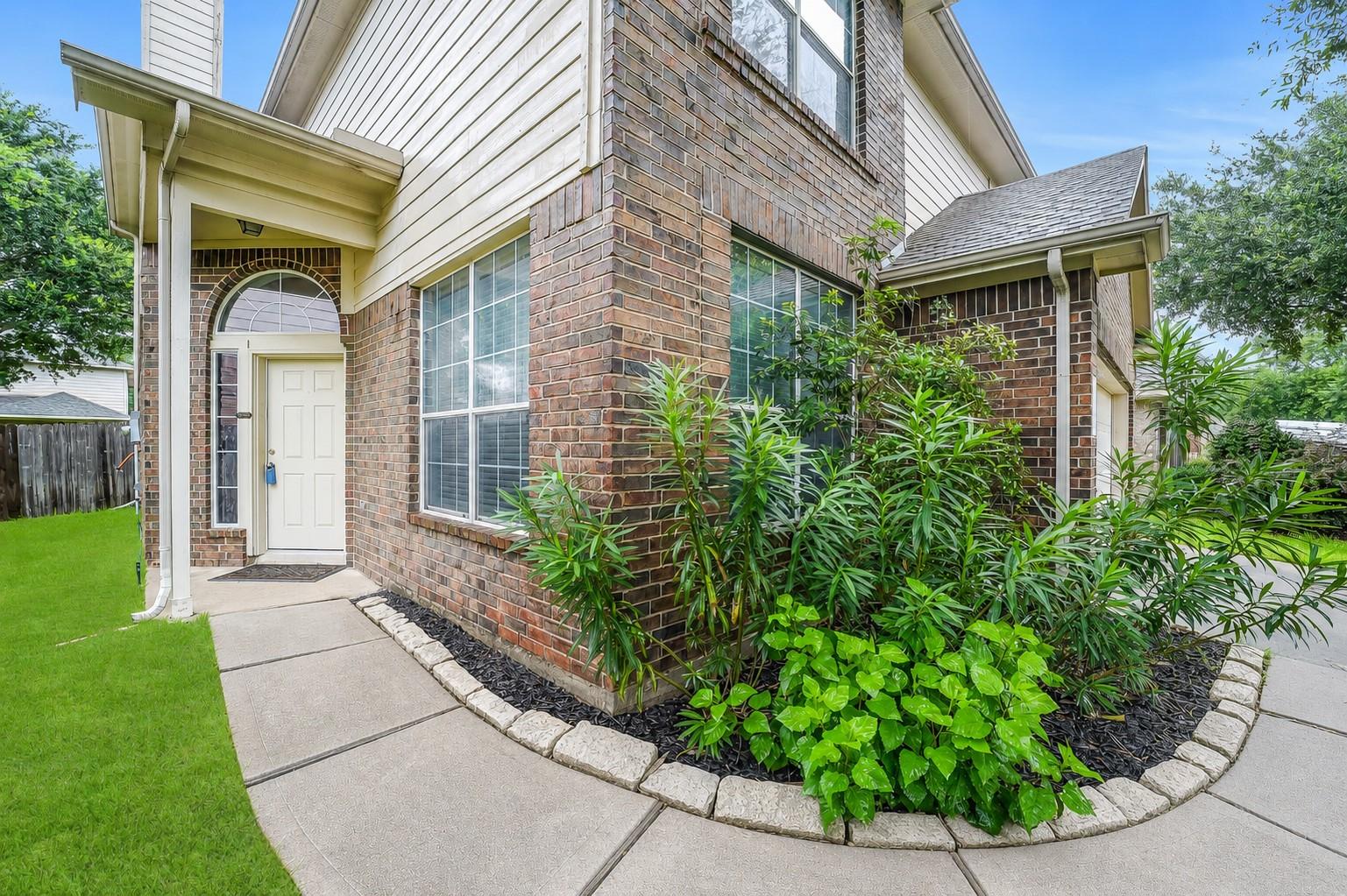 6318 Applewood Forest Drive