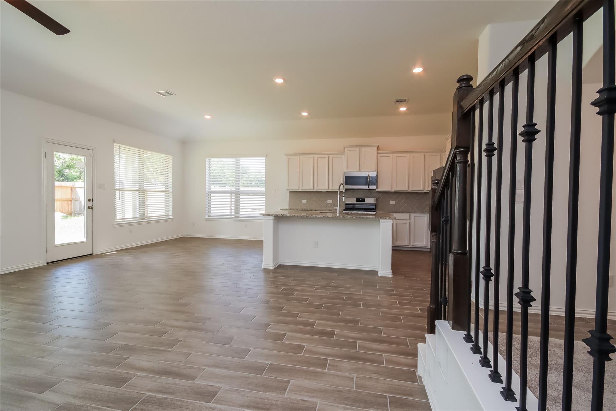 15122 Arlington Park Avenue