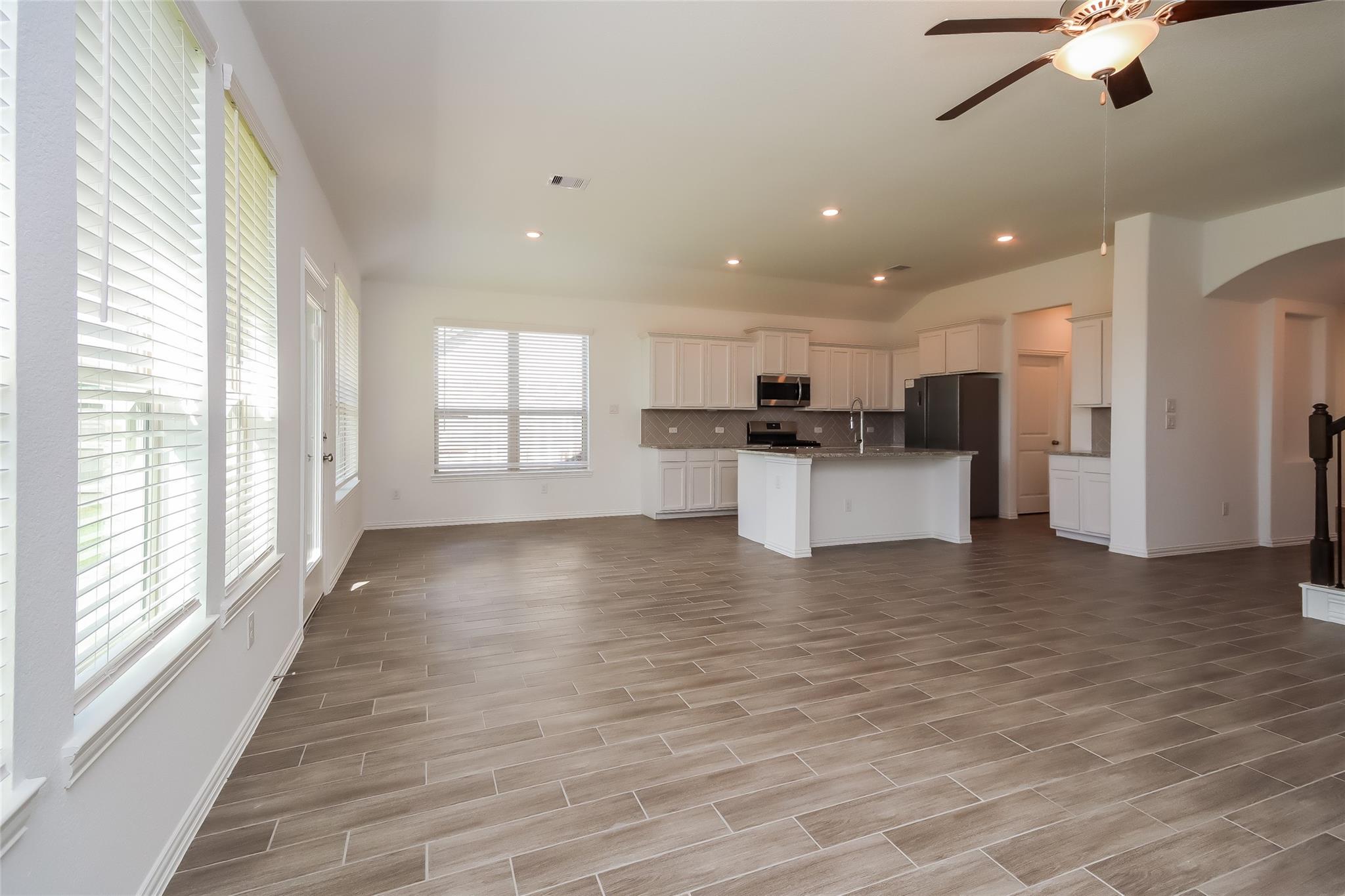 15122 Arlington Park Avenue