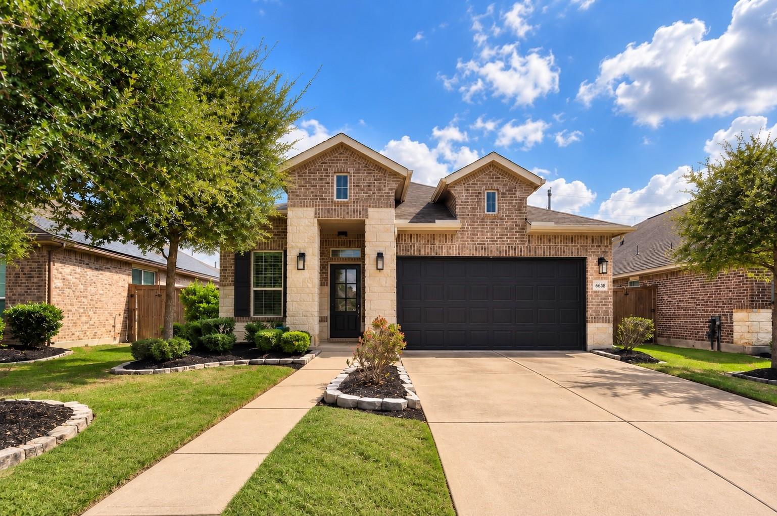 6638 Barrington Creek Trace