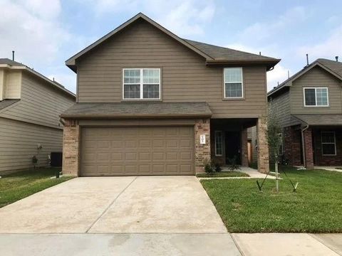 Photo of 12015 Munich Drive, Houston, TX 77044 (MLS # 96435052)