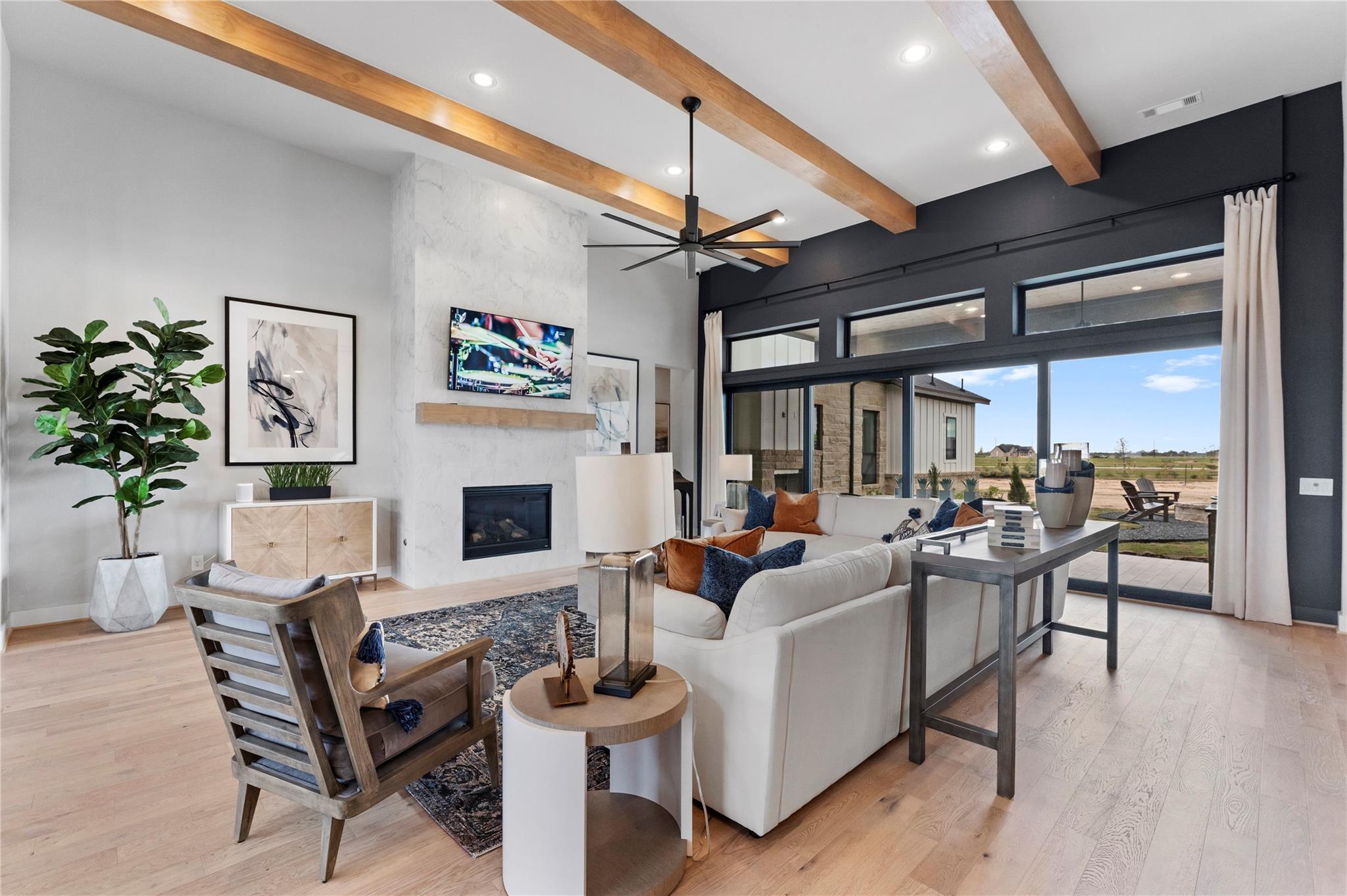 4061 Edgewater Terrace Lane