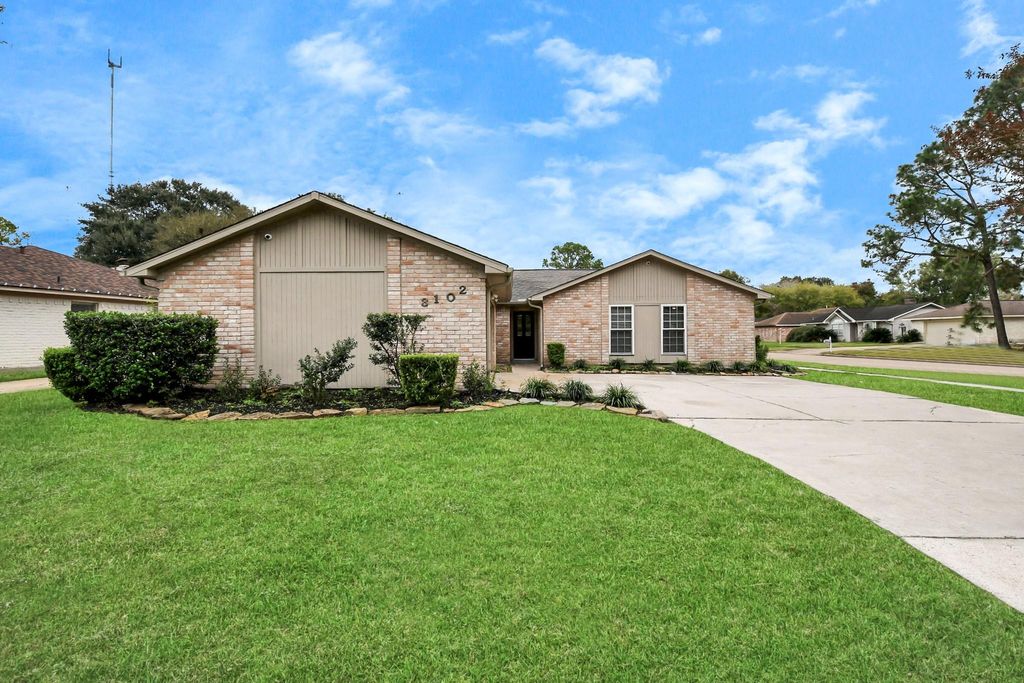 Photo of 3102 Cherry Creek Drive, Missouri City, TX 77459 (MLS # 61846725)