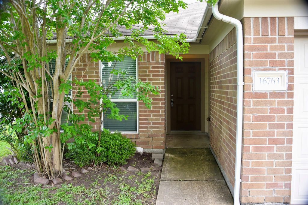 Photo of 16763 N Blue Jay Drive N, Conroe, TX 77385 (MLS # 85693627)