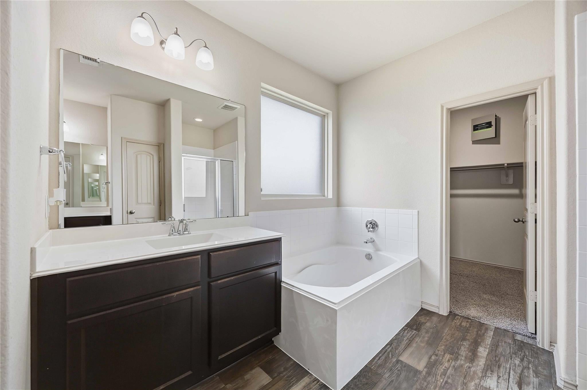 5219 Victoria Landing Trail