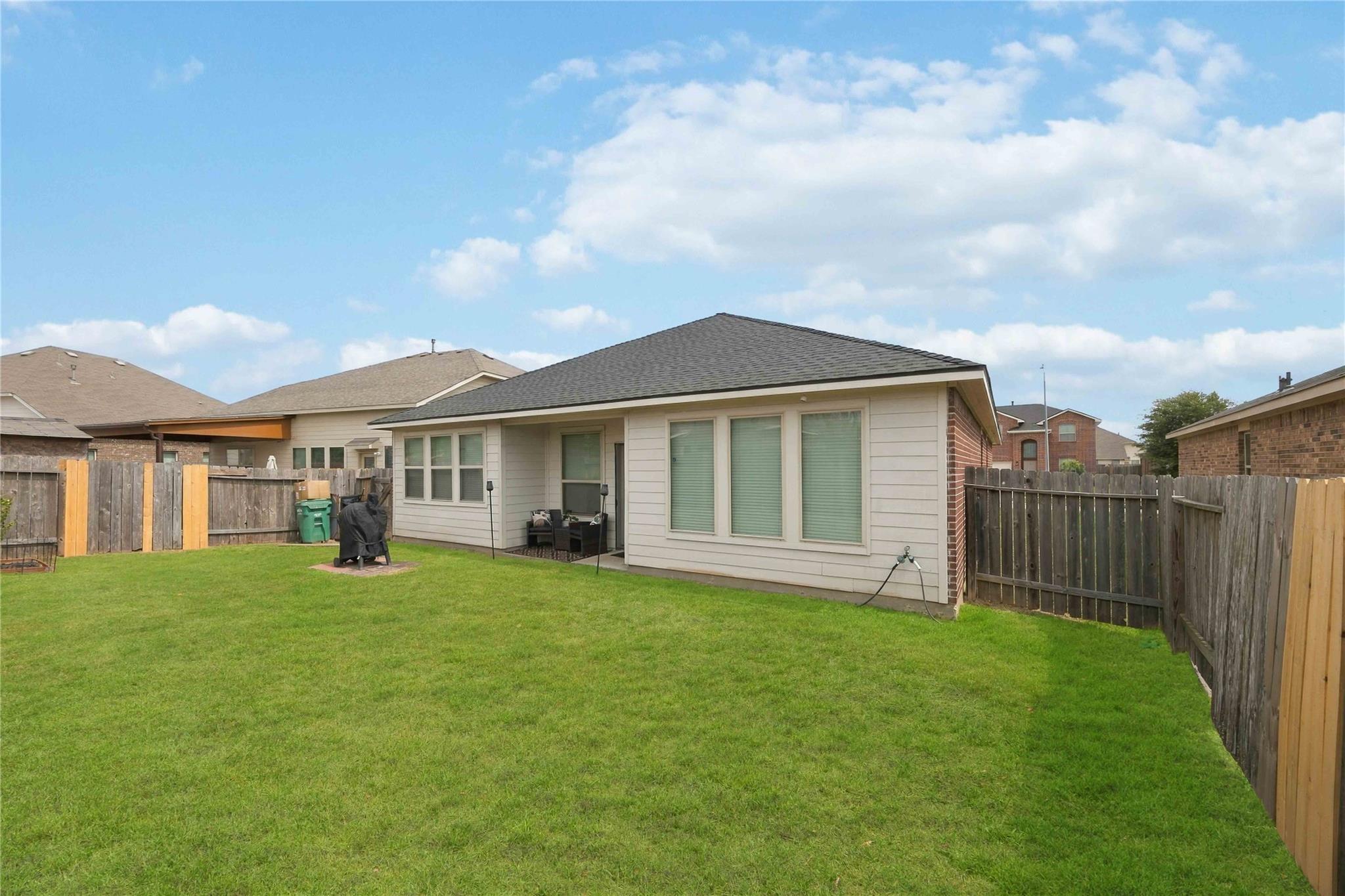 5219 Victoria Landing Trail